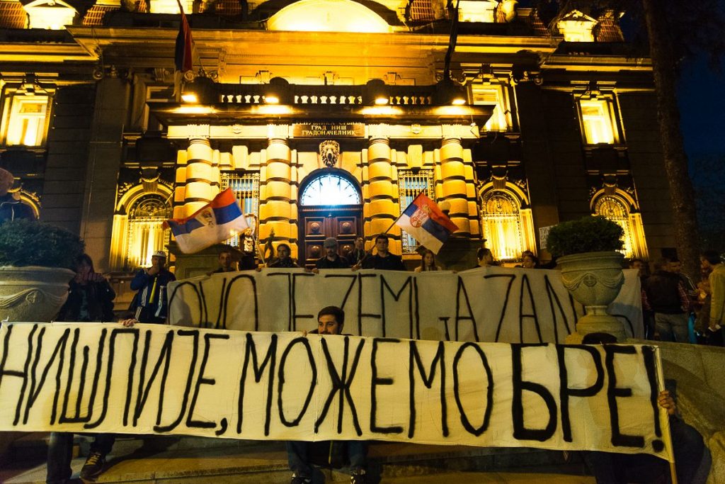 Razgovori iz protestne kolone