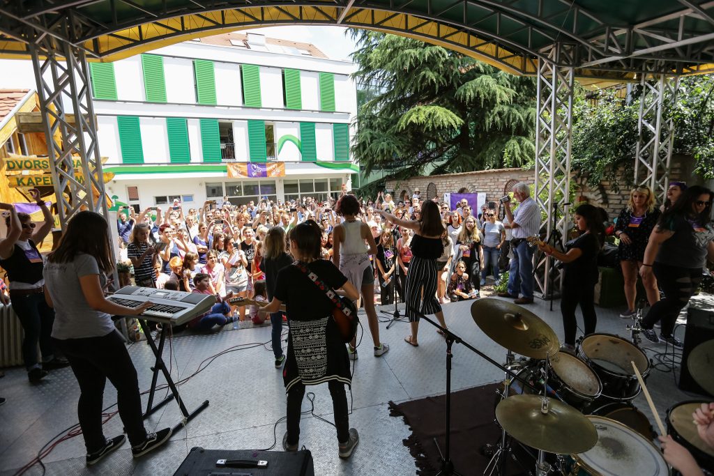 Više muzičarki širom Srbije – Rok kamp za devojčice