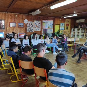 Maja Ćurčić ART Aparat aktivizam