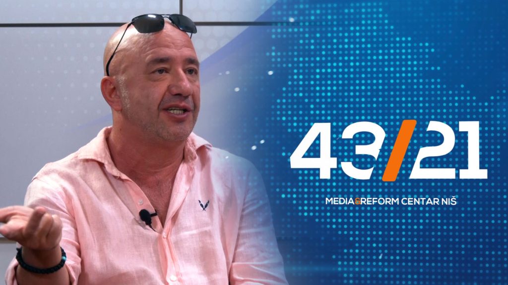 Deki Ristić o radiju, bureku i novom podkastu “Radio priča” u emisiji 43/21 Deki Ristić u emisiji 43/21