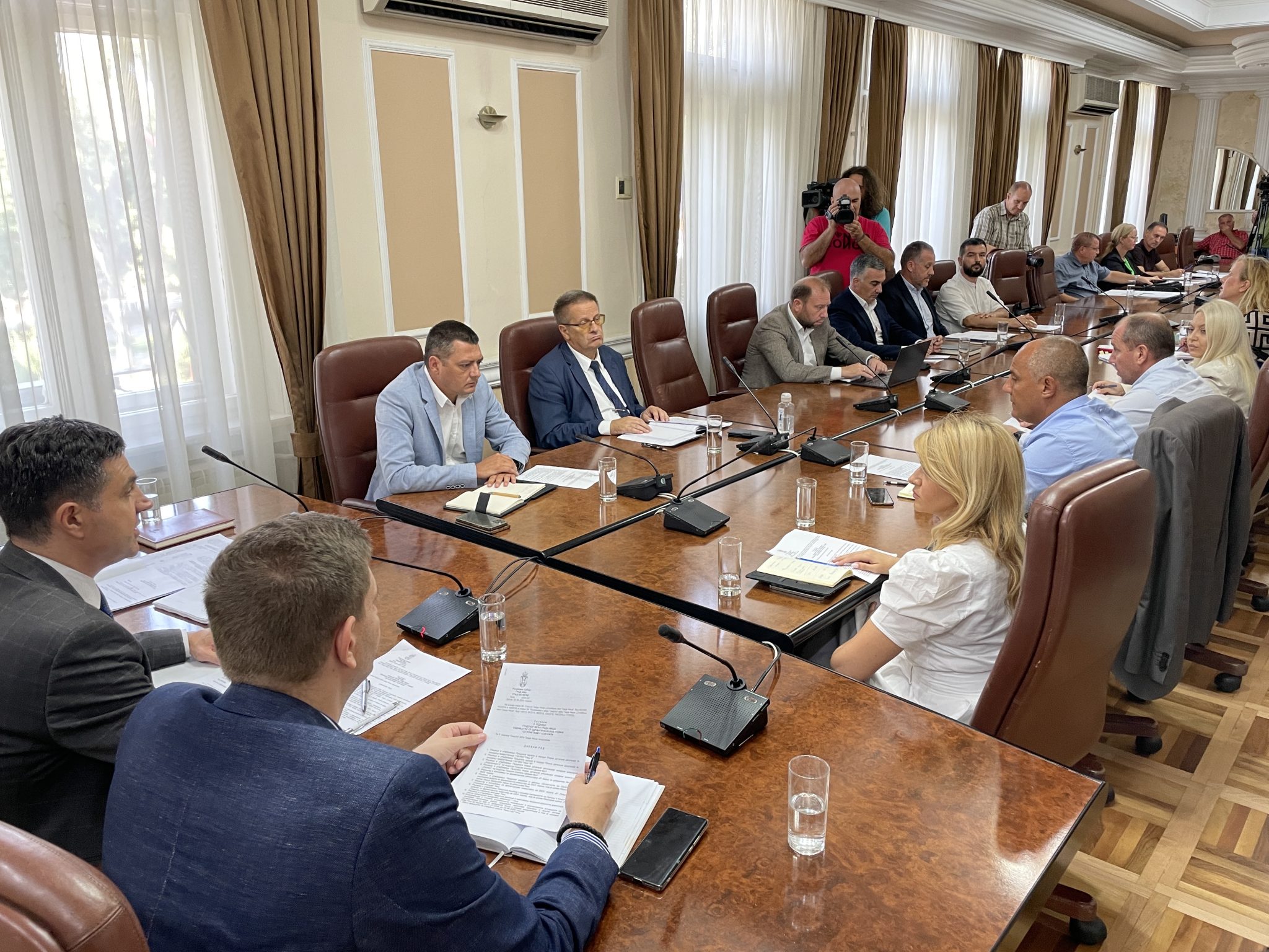Nakon pola godine tri javna preduzeća gubitaši, prednjači “Nišstan” sa devet miliona u minusu javna preduzeća
