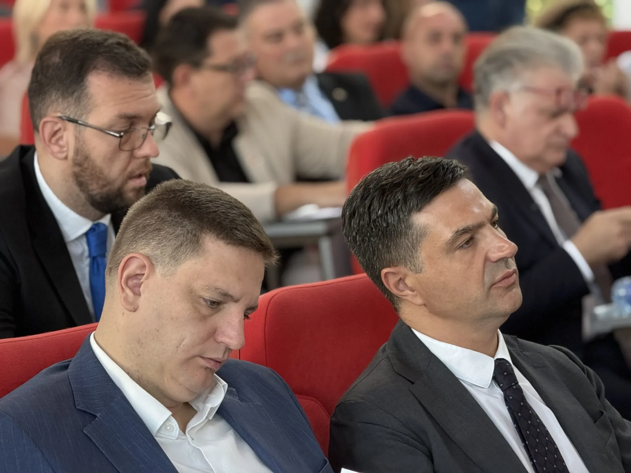 Ima li niška vlast legitimitet da nastavi da vodi grad? Tri scenarija za Niš posle izbora niška vlast